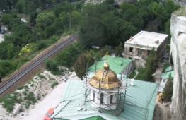 Inkermanský jeskynní klášter: neporušená tvrz pravoslaví na Krymu